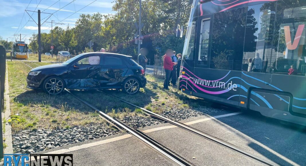 Verkehrsunfall zw. Straßenbahn und PKW