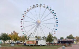Riesenrad, wein und ausstellung in hochheim am main Riesenrad hochheim
