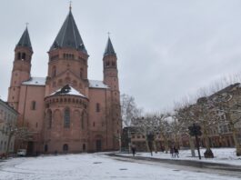 Dom Mainz Schnee