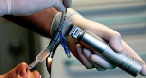 Polizei löscht zimmerbrand in ingelheim und verhindert schlimmeres