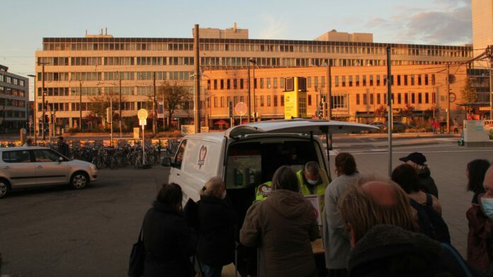 Waermebus Heidelberg Welttag der Armen