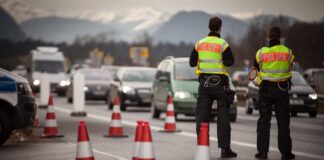 grenzkontrolle deutschland oesterreich 2001 pzkhut