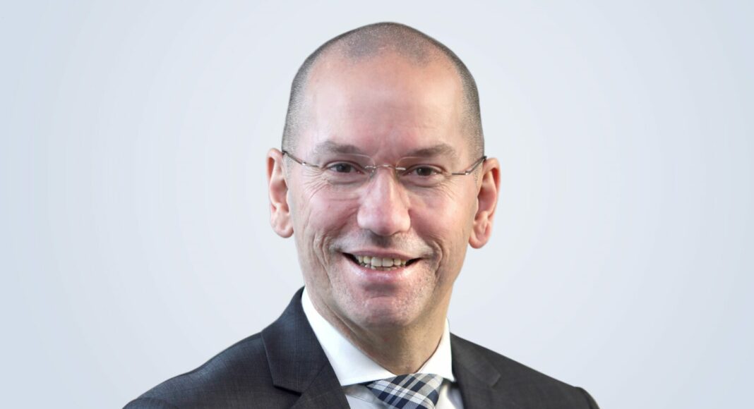 199 Henning Boeker 1 199 Henning Boeker 1