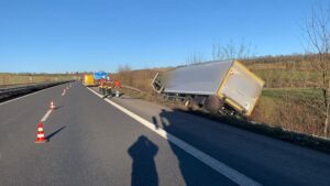 Schwerer lkw-unfall auf der autobahn a63 bei kirchheimbolanden 269716148 1542852476048564 3832923613287884171 n e1640079170247