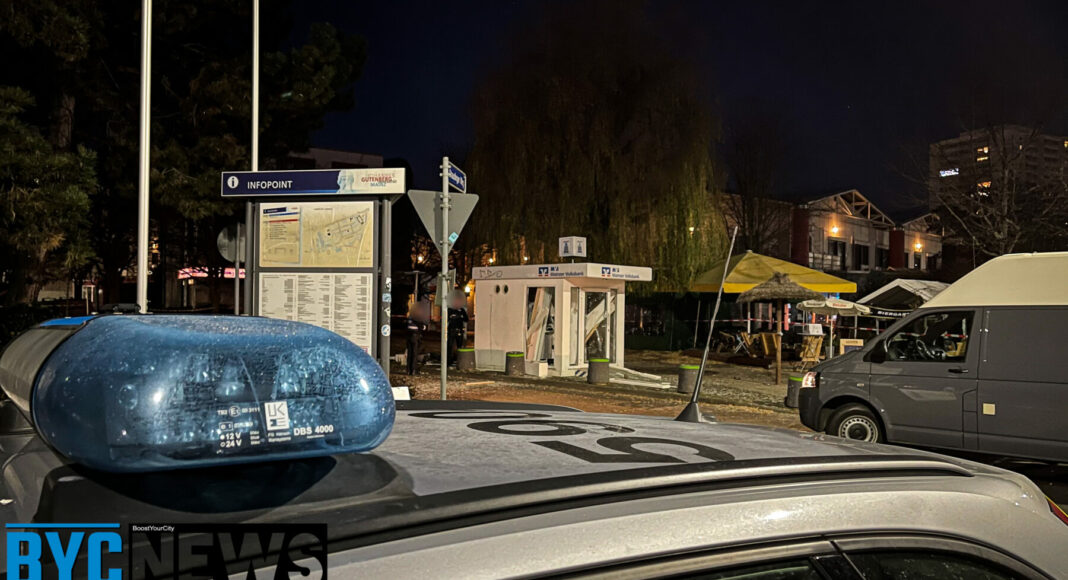 359D328D 4431 4829 8009 18D064175E53