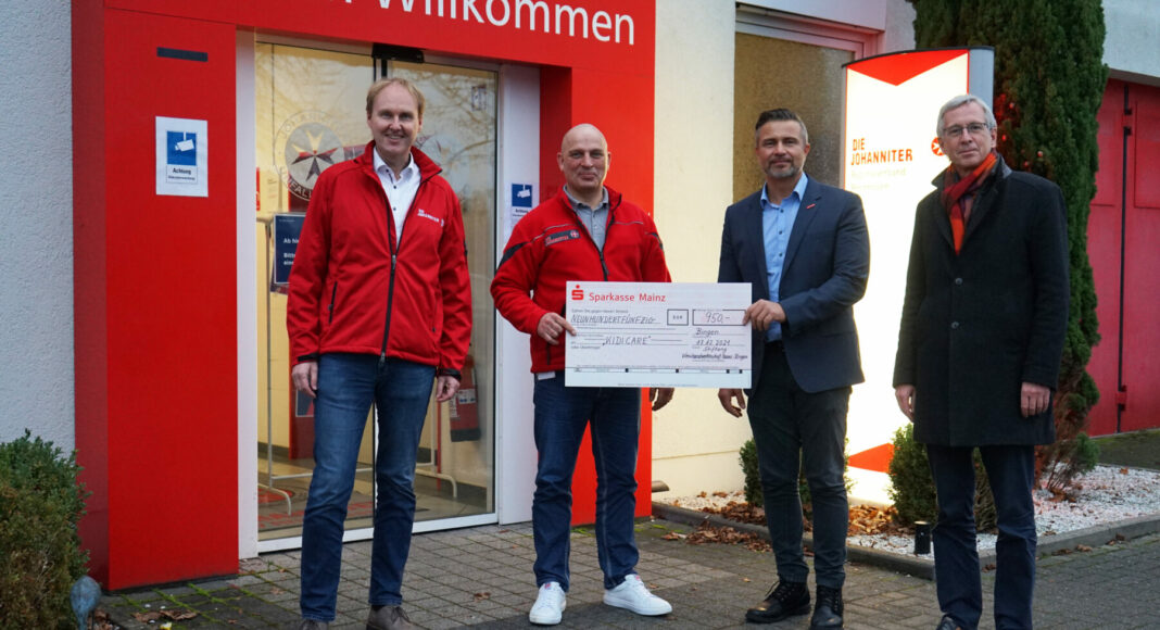 Spendenuebergabe Kidicare e1640101142778