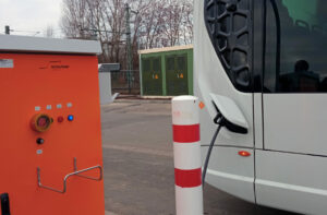 Start des testbetriebs der e-busse im ingelheimer stadtbusverkehr 211230 ladestation e bus kk e1641531850774