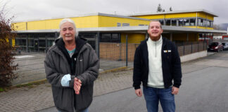 220120 Lamby und Misskampf fl e1643145923944