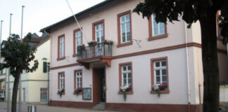 Rathaus Woellstein