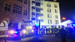 International gesuchter mörder am flughafen frankfurt festgenommen