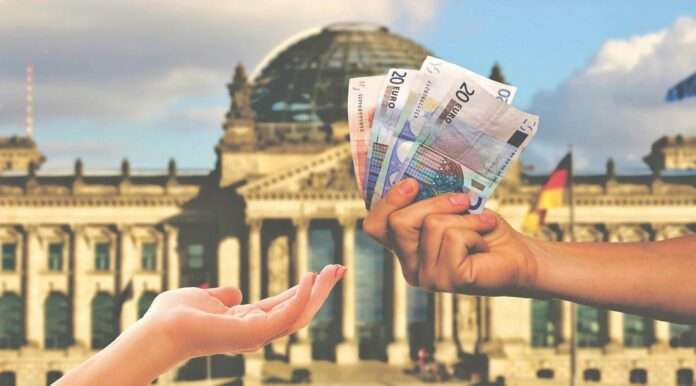 money 3864576 1920 e1643204404535