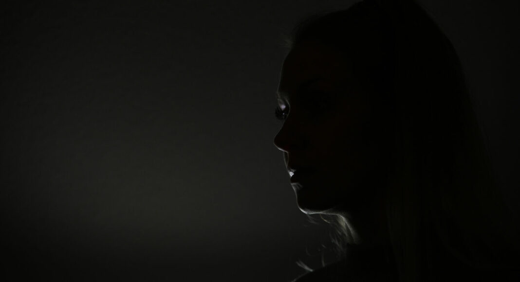 Gewalt gegen Frauen WEISSER RING Foto Assanimoghaddam e1644170504481 Gewalt gegen Frauen WEISSER RING Foto Assanimoghaddam e1644170504481