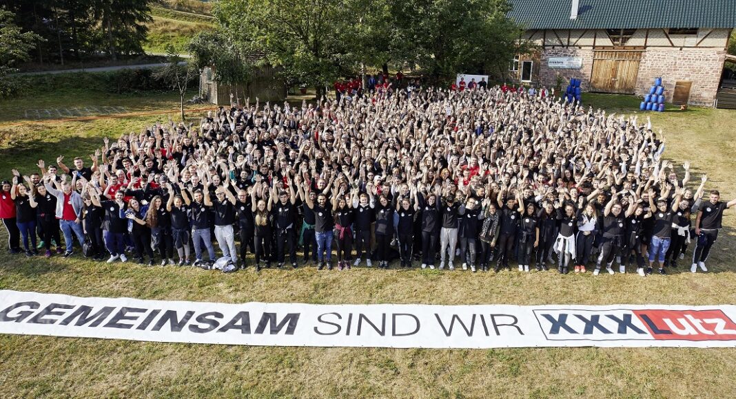 Start mit Erinnerungswert XXXLutz stellt auch in diesem Jahr wieder 1000 Auszubildende neu ein u