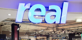 real Pressebild 2020 e1645864339986