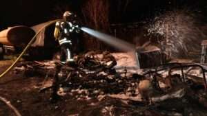 Mehrere verletzte personen in wiesbaden - mann mit stichwunde in klinik