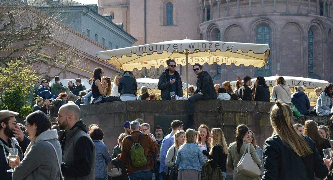 Genuss beim Mainzer Marktfruehstueck