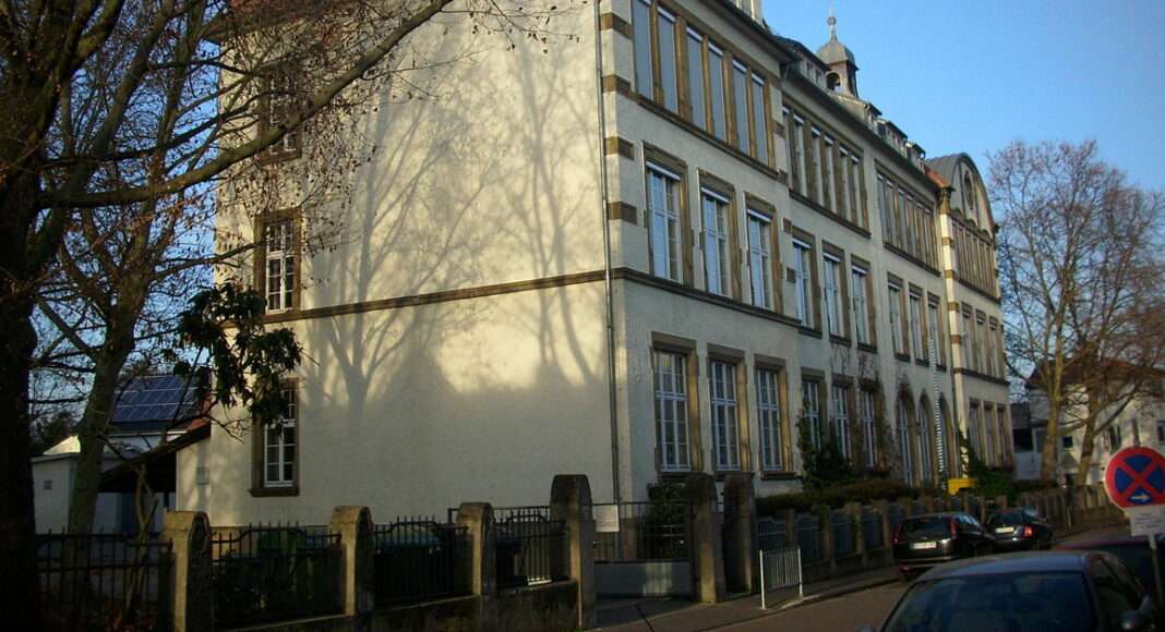 Weisenau Schillerschule 2 e1648118669981 Weisenau Schillerschule 2 e1648118669981