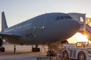 Die fliegende intensivstation - mediziner im airbus a310 der bundeswehr 20220420 a310medevac maus 8989