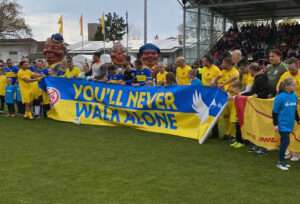 Polizeihubschrauber und höhenretter in wiesbaden im einsatz