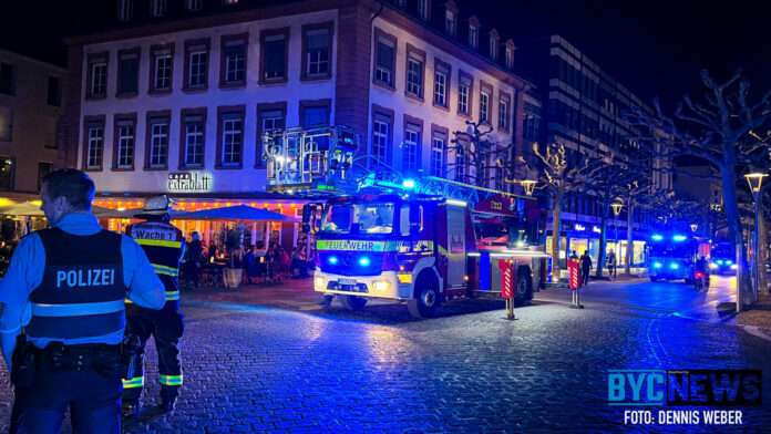 23495824 82F9 4B32 9541 59CAEABE443D