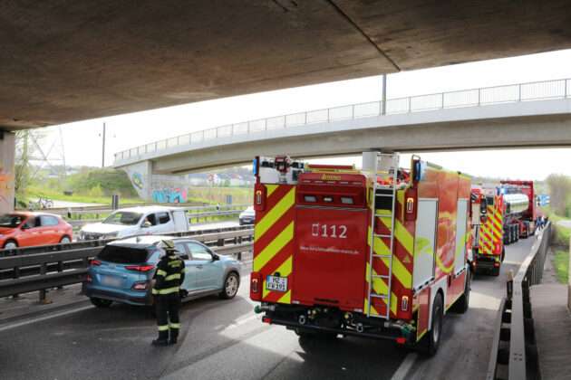 25296567 74B9 40F8 8183 4D34B97189F9