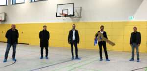 Uebergabe sporthalle e1651224397337