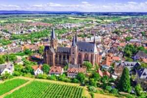 „rhein-selz-gefährten“ - aufruf zur beteiligung am neuen ehrenamtsprojekt Aussenansicht katharinenkirche oppenheim kultursinn rhein selz