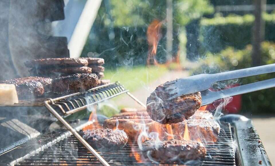 barbecue 3419713 960 720 e1650612725980 barbecue 3419713 960 720 e1650612725980