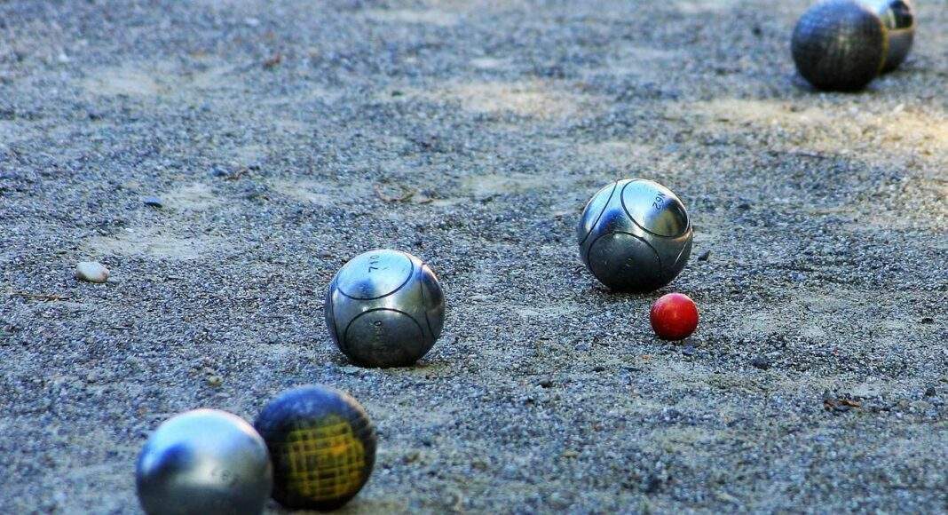 boule 3058654 1280 e1649236573132 boule 3058654 1280 e1649236573132