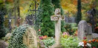 cemetery 4653166 1280