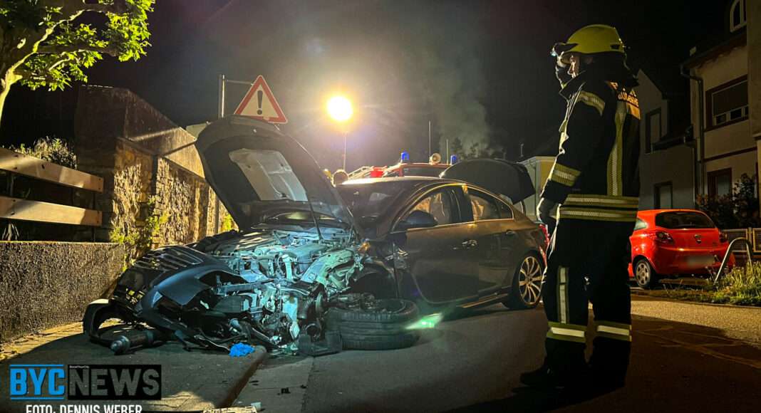 0F41D305 EA4C 4281 A844 7D4518939940 0F41D305 EA4C 4281 A844 7D4518939940