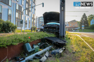 8288030c 1e51 44cf a6ba d674cbf20e66