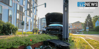 8288030C 1E51 44CF A6BA D674CBF20E66