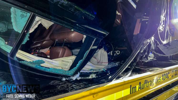 8F63F5D5 86F7 4642 85DD A85AE3638978