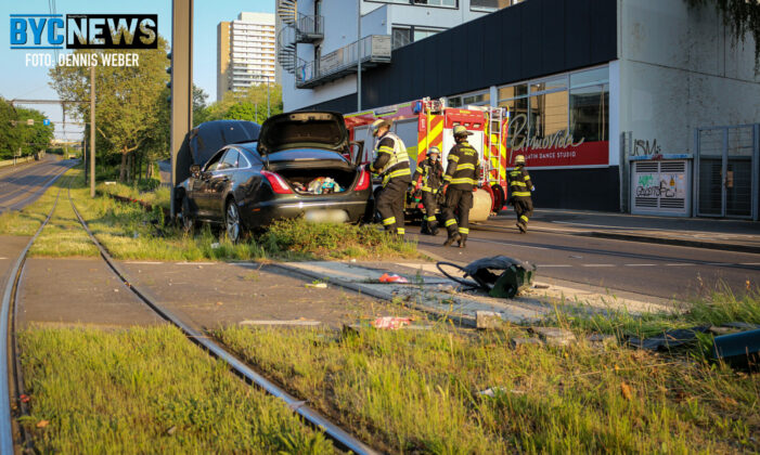 B4A83F63 726D 4216 8B74 7F96DA98EB3E