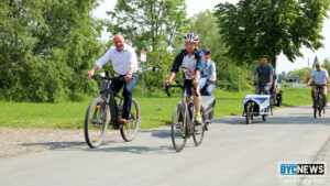 Lagerhalle in sprendlingen geht in flammen auf - großeinsatz für die feuerwehr