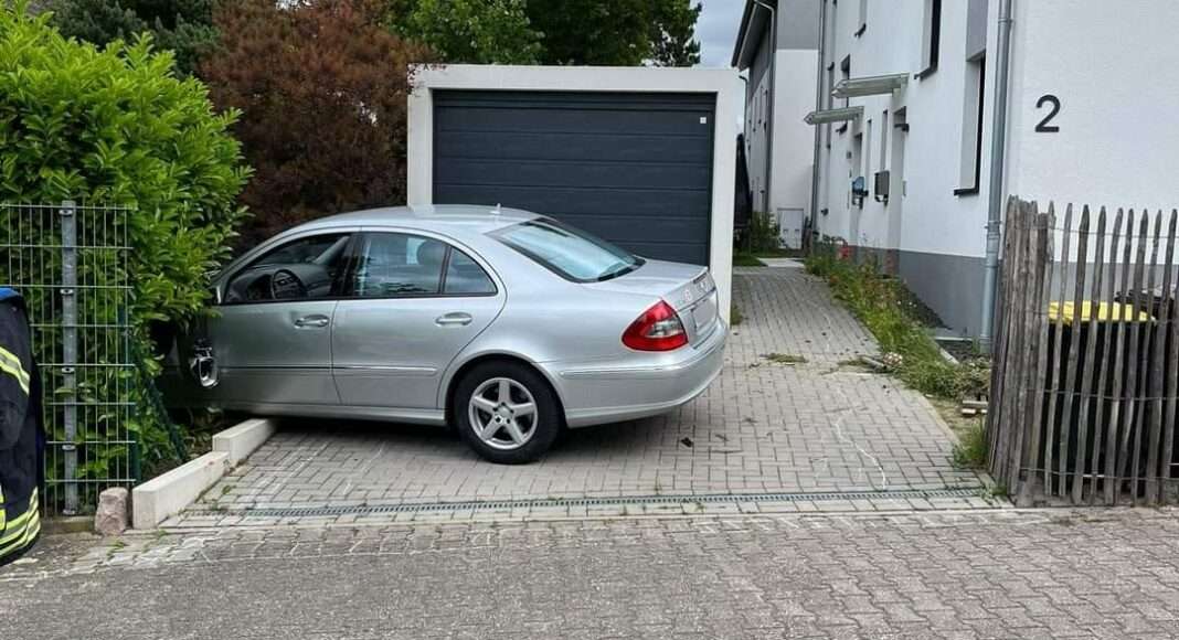 Unfall Mercedes