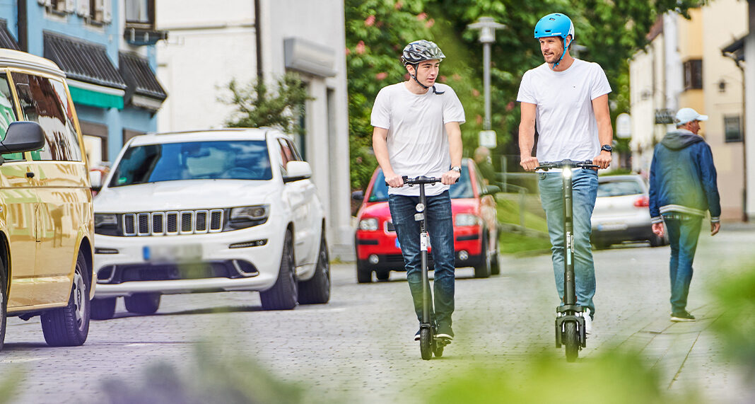 e scooter 2205 1256x571 1 e scooter 2205 1256x571 1