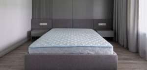 Mitarbeiter evakuieren penny-markt in gustavsburg - feuerwehr im einsatz