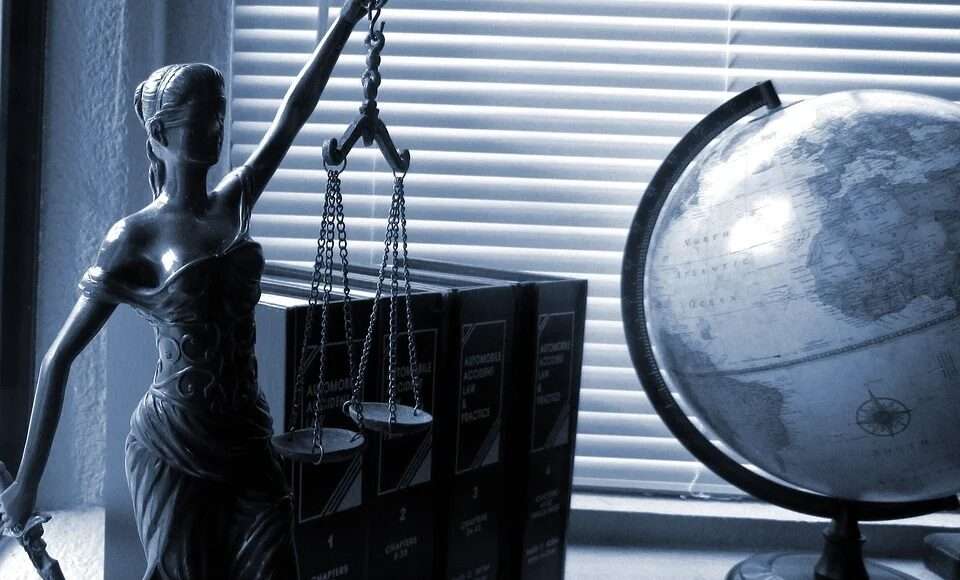 lady justice 2388500 960 720