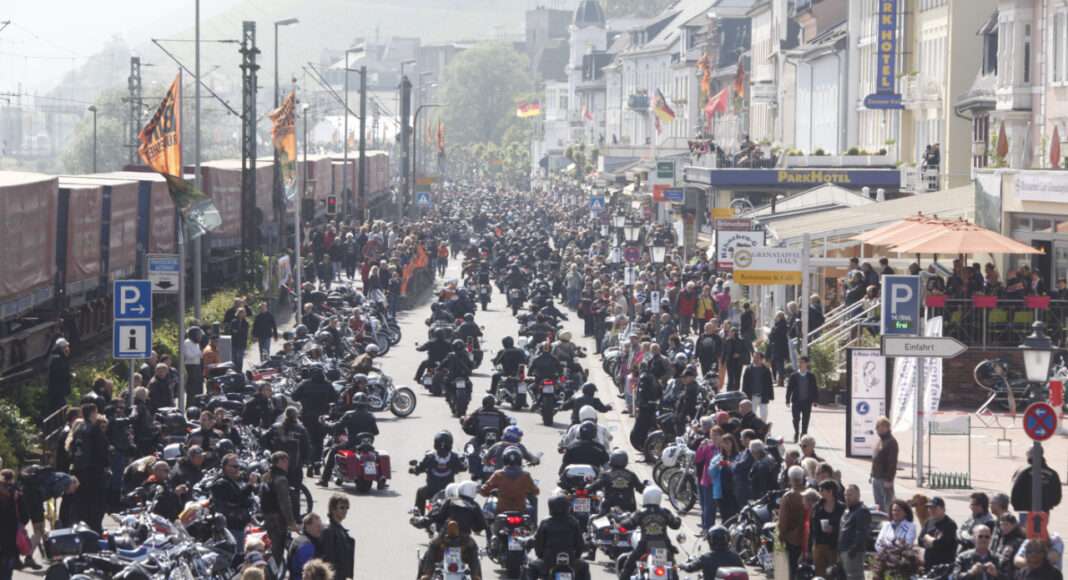 presse parade 01 22 e1654082266389