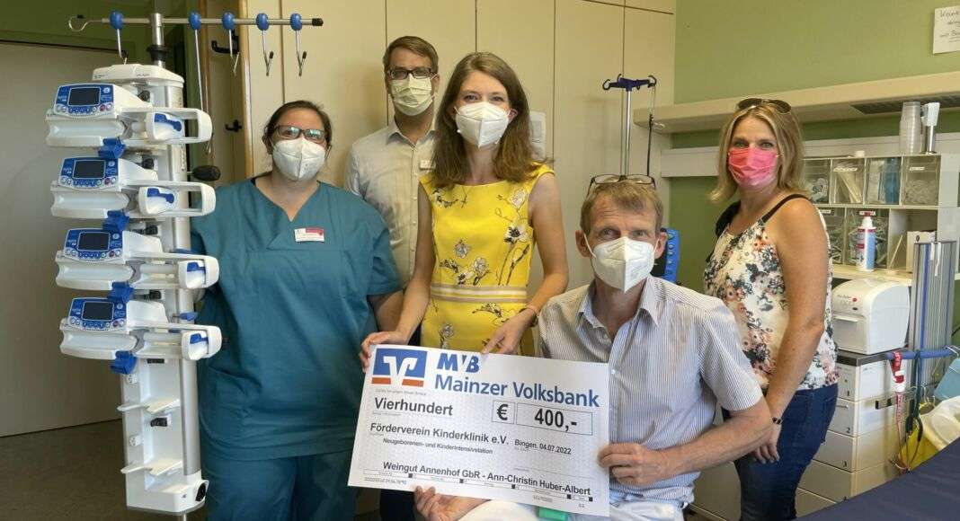 127 Spendenuebergabe Kinderfoerderverein e1659013556473