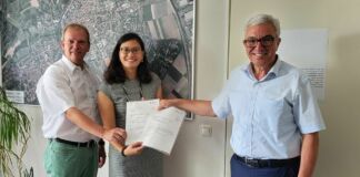 173 Lewentz 570.000 Euro fuer Kunstrasenplatz im Wartbergstadion Alzey