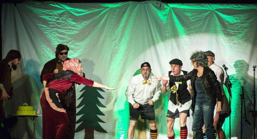 Bilder Premiere Arne und die Str mpfe feat WishmobTheater 158