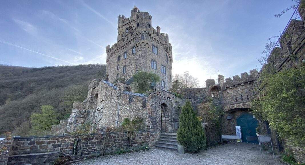 Burg Sooneck web Burg Sooneck web