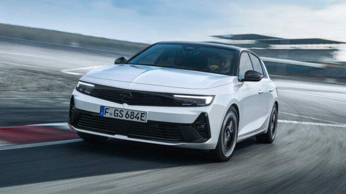 Opel 520350 scaled e1664352851397 Opel 520350 scaled e1664352851397