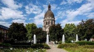 Insolvenz-welle in deutschland: regelinsolvenzen steigen rasant