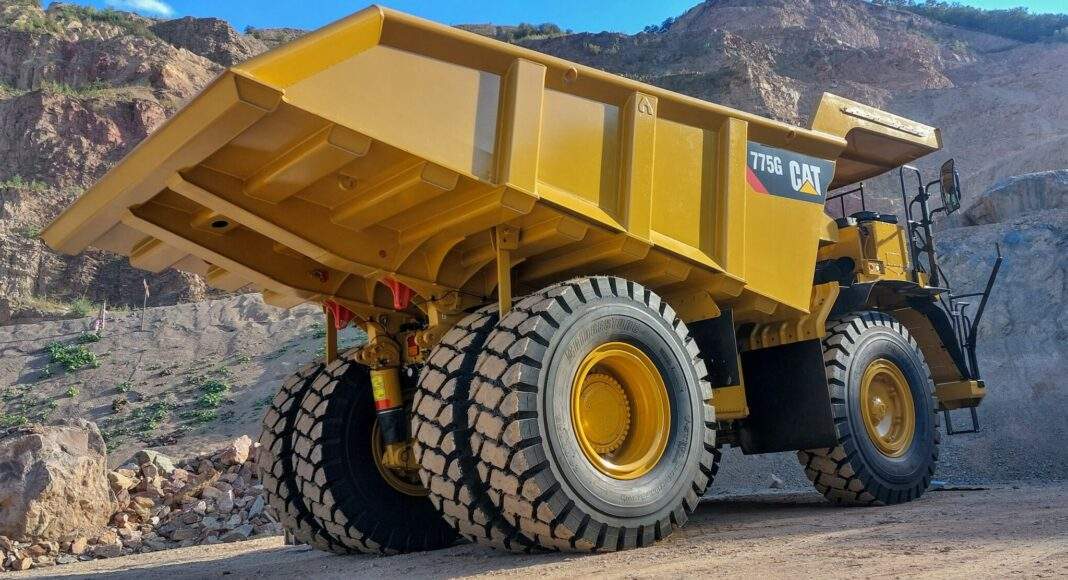 Bild Muldenkipper 775G 1 scaled e1666348381987