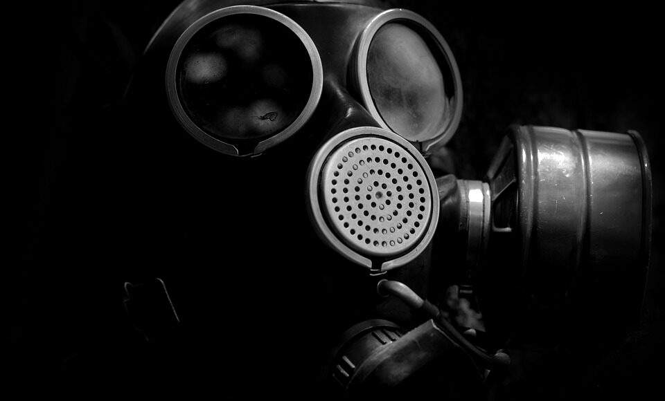 gas mask 6107910 960 720