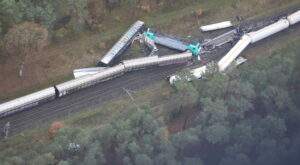 Schwerer zugunfall mit 25 kesselwagen propangas - unfallursache bislang unklar 0b5ae261 1581 4972 b8e5 63f714a9e468 scaled e1668679667854